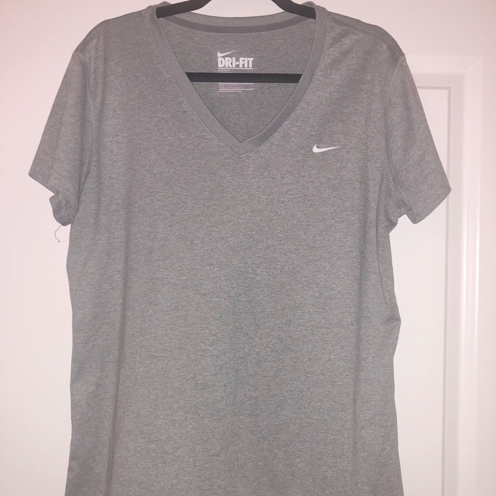 Nike dry fit workout shirt.